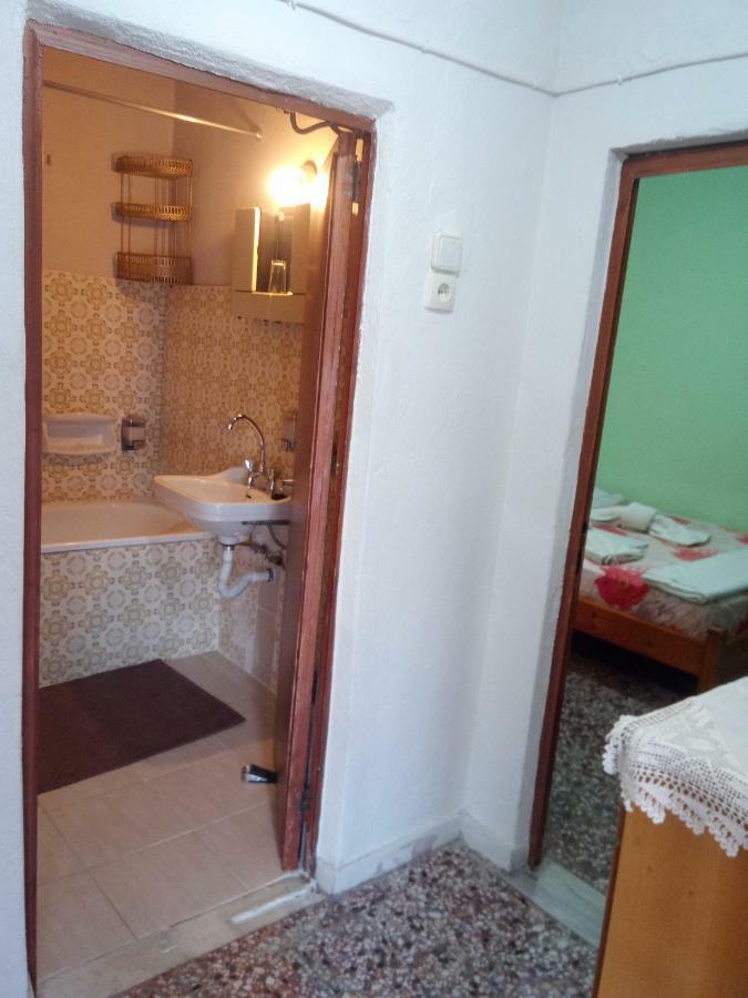 Giorgos House
